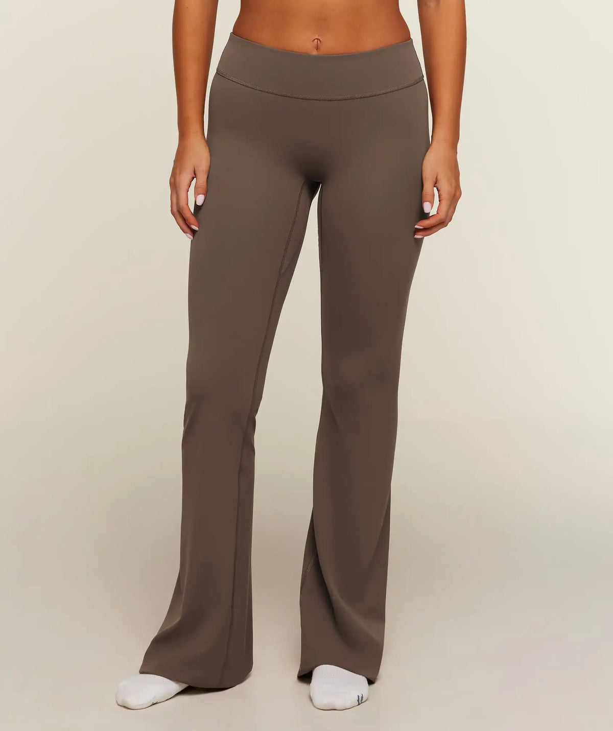 SoftSense™ Mid-Rise Flared Leggings