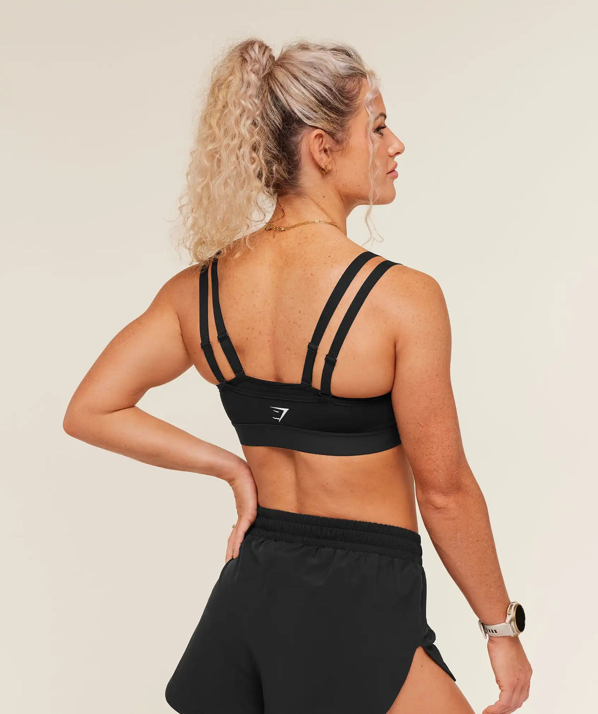 Relay Seamless Medium Support Sports Bra