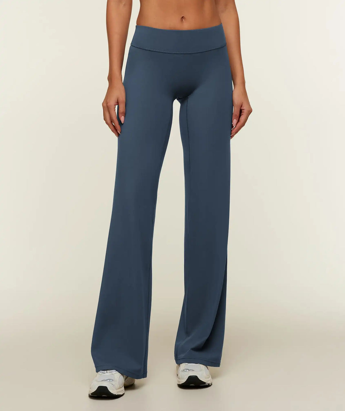 SoftSense™ Mid-Rise Straight Leg Leggings Tall