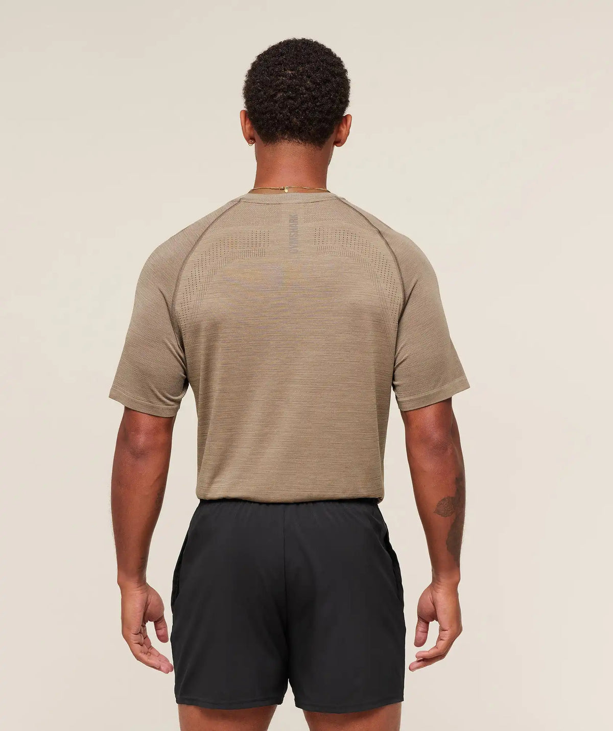 Versatile Seamless T-Shirt