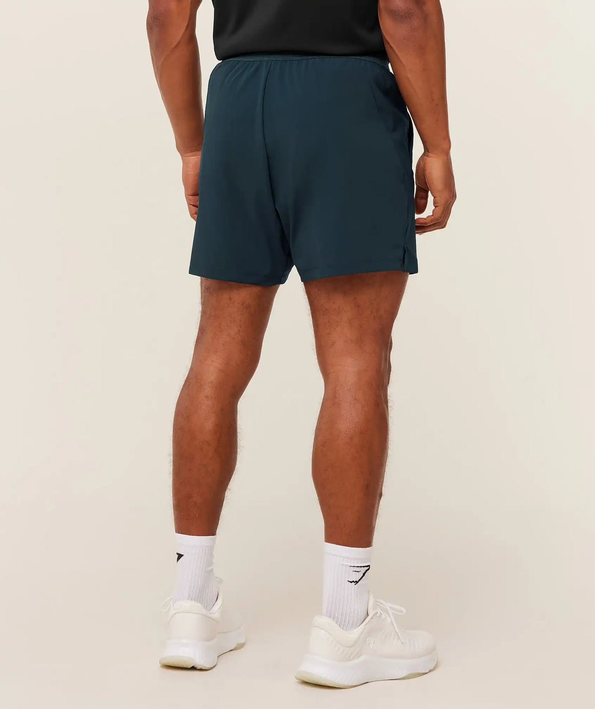 Hybrid 6" Short